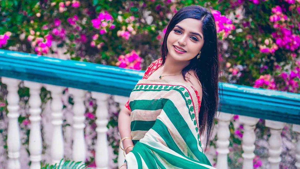 নতুন অর্জনের খাতায় নাম লেখালেন হিমি