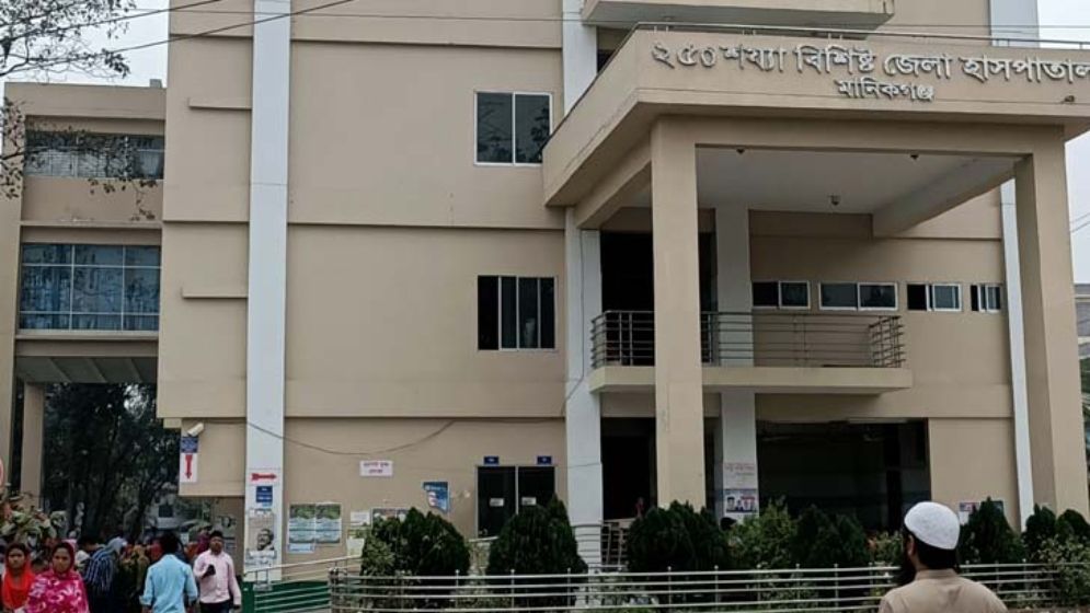 কোটি টাকার যন্ত্রপাতি গায়েব