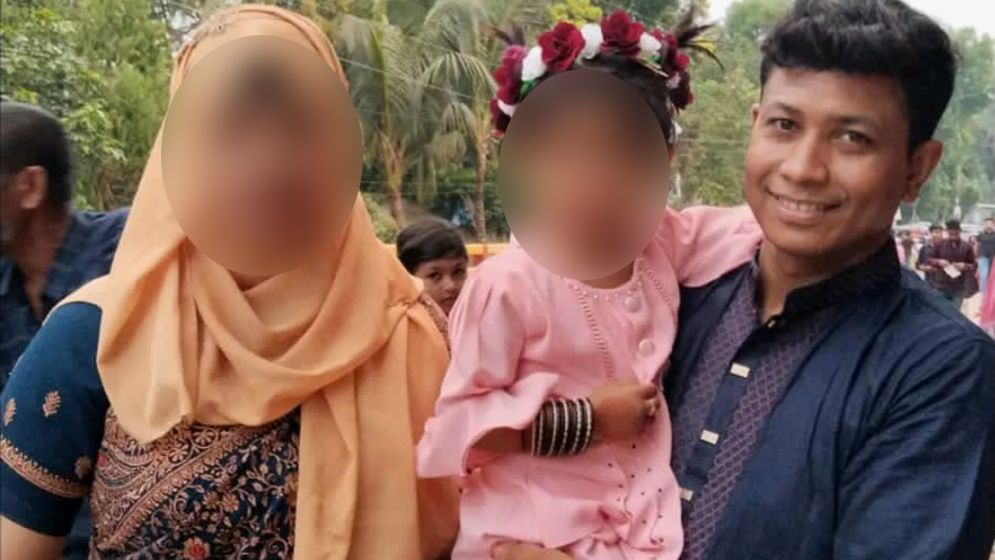 গ্রিস প্রবাসীর স্ত্রীর কাণ্ড