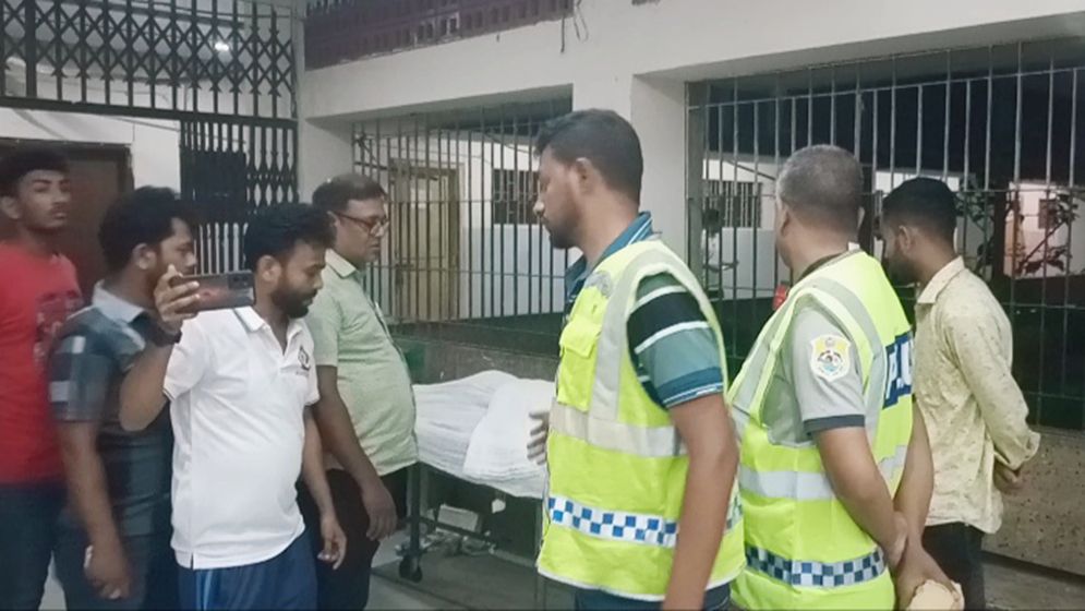 এসএসসি পরীক্ষার্থীর ছুরিকাঘাতে রিকশাচালকের মৃত্যু