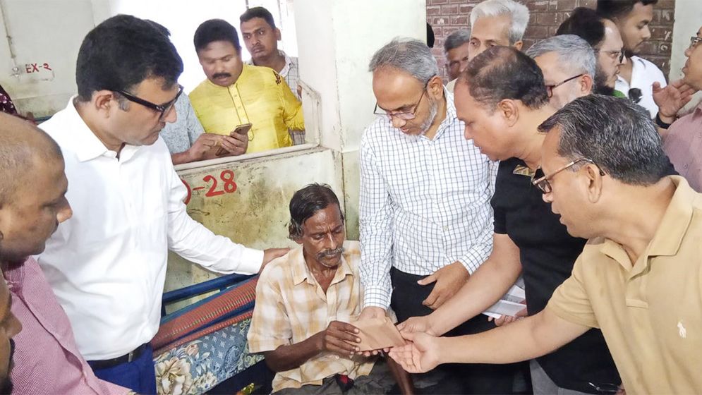 সেই নিজাম উদ্দিনকে চিকিৎসার জন্য ঢাকায় আনল বিএনপি