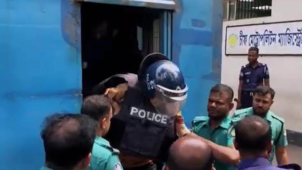 হত্যা মামলায় আ.লীগের সাবেক ৪ মন্ত্রী-প্রতিমন্ত্রী আদালতে