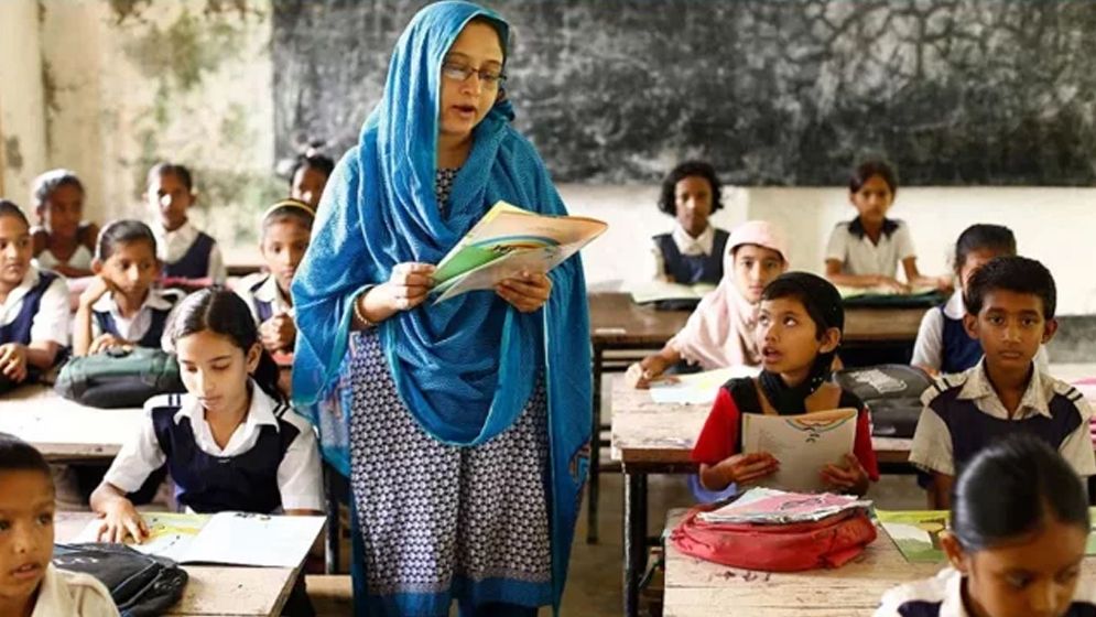 শিক্ষা কার্যক্রম ব্যাহত উদ্বিগ্ন অভিভাবকরা