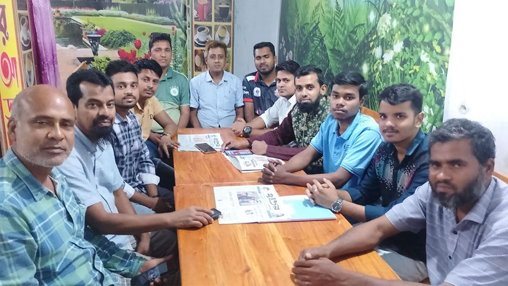 মে দিবস উপলক্ষে মধুপুরে স্বজন সমাবেশের আলোচনা সভা