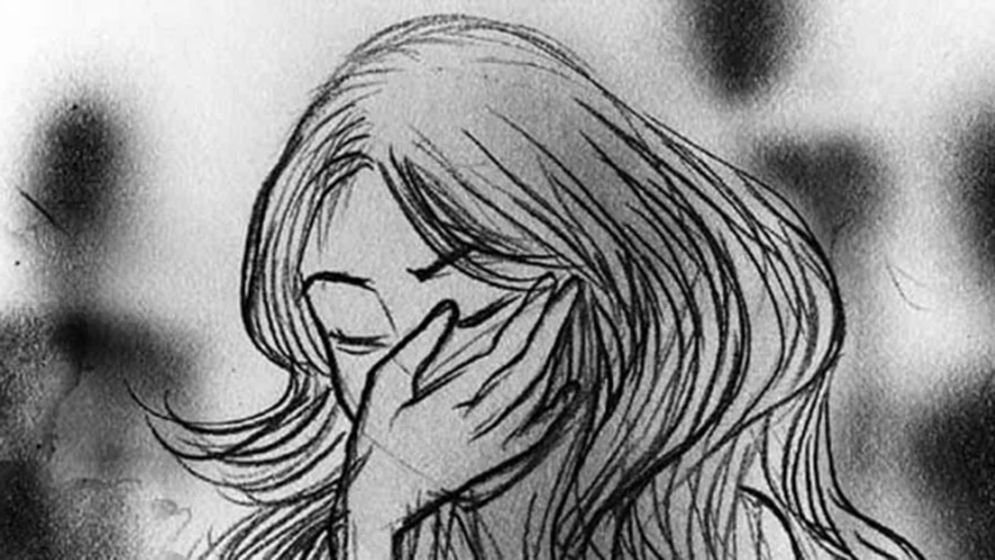 প্রেমে প্রত্যাখ্যাত হয়ে কলেজছাত্রীর কাণ্ড