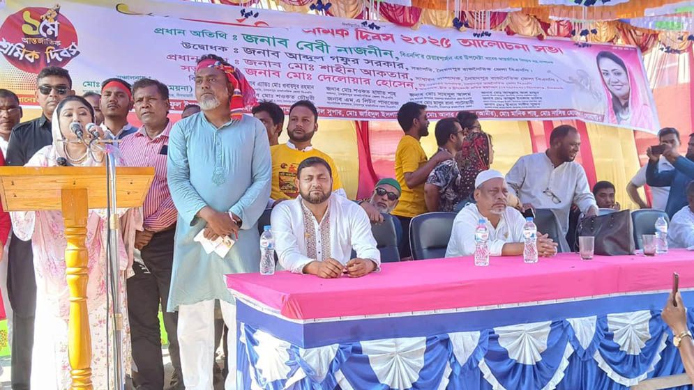 শ্রমিকদের অনুরোধ রাখলেন বেবী নাজনীন