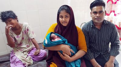 পৃথিবীর আলোতে চোখ মেলেই দেখল ‘পাগলি’ মায়ের দুঃখী মুখ