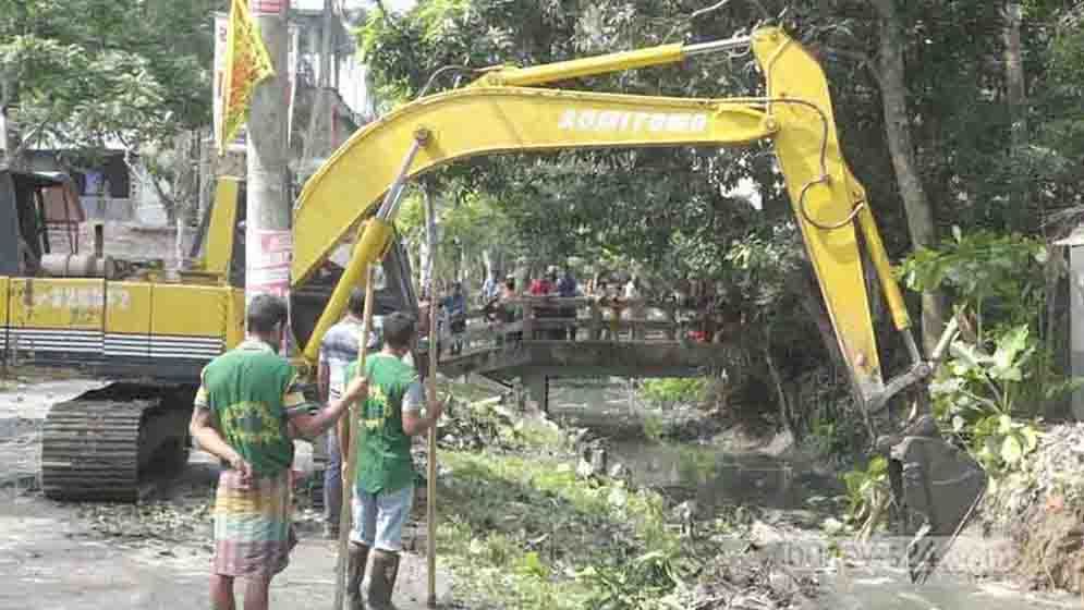 খনন হচ্ছে শত বছরের ভাড়ানি খাল, অবৈধ স্থাপনা উচ্ছেদ
