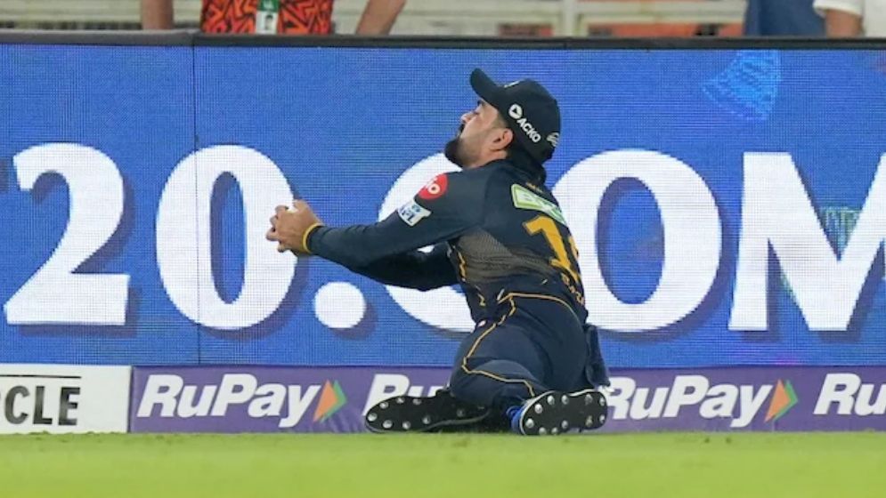 রশিদ খান কি আইপিএলের সেরা ক্যাচটাই নিলেন?