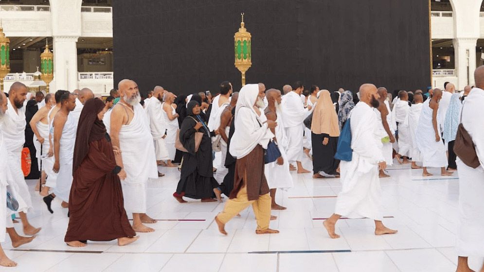 তাওয়াফের সময় কুরআন তিলাওয়াত করা যাবে?