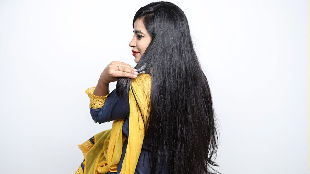 অফিস যাওয়ার আগে অল্প সময়ে চুলের সাজে পরিবর্তন আনবেন যেভাবে