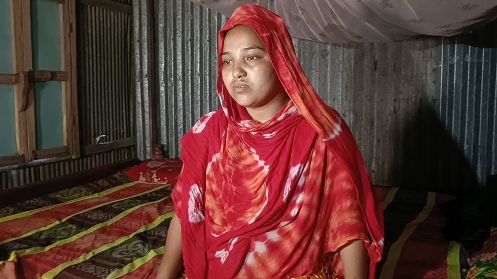 বিয়ের ১ বছরে জীবন প্রদীপ নিভু নিভু নাজমিনের, ছেড়ে গেছে স্বামীও