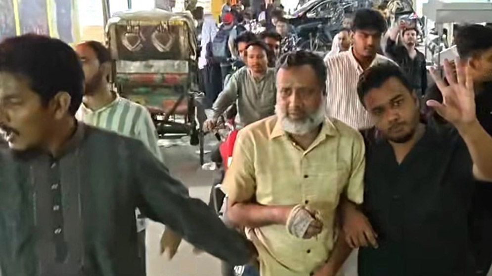 অধ্যক্ষকে মারধর করে পুলিশে দিল এনসিপি