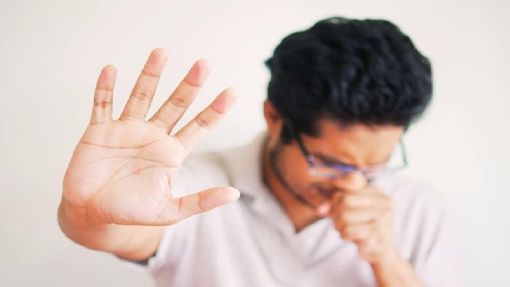 খাবার সময় বিষম খেলে কি করবেন?