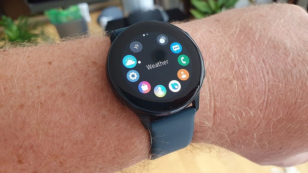 এক স্মার্টফোনে ৫ সমাধান