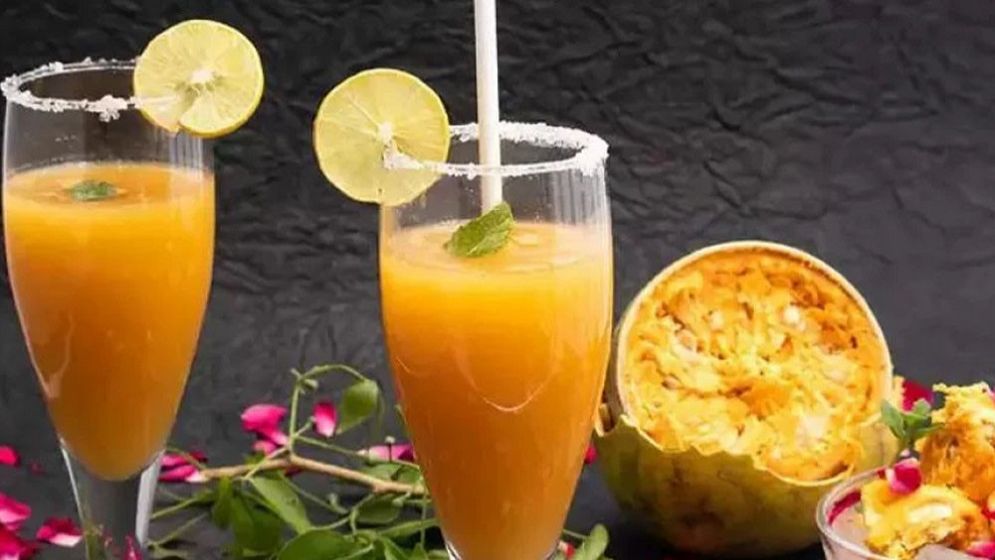 গরমে যেসব কারণে খাবেন বেলের শরবত
