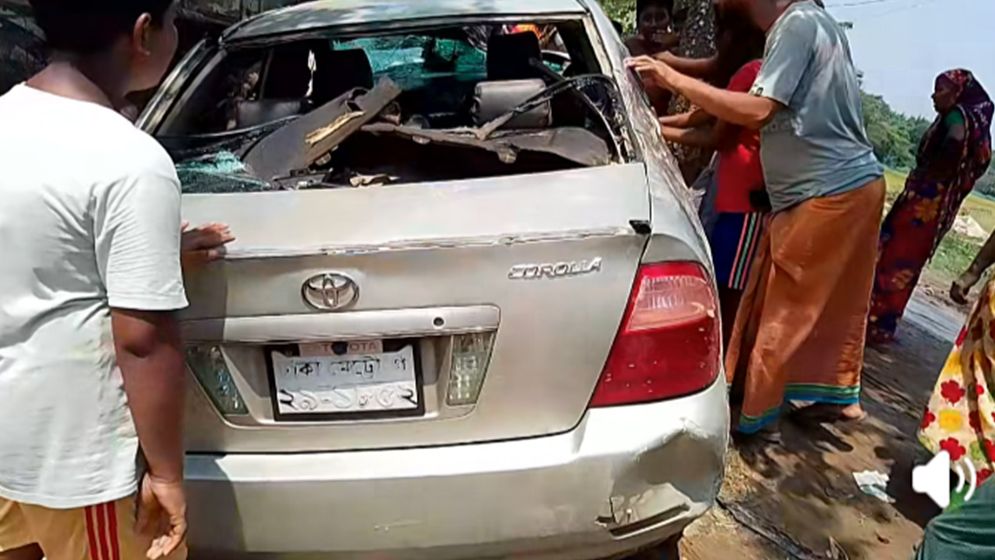 ডাকাত সন্দেহে ৪ জনকে পিটুনি