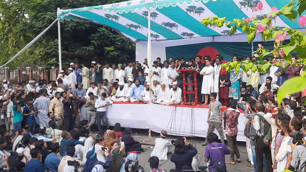 আ.লীগ নিষিদ্ধের দাবিতে ‘শাহবাগ ব্লকেডের’ ডাক হাসনাতের