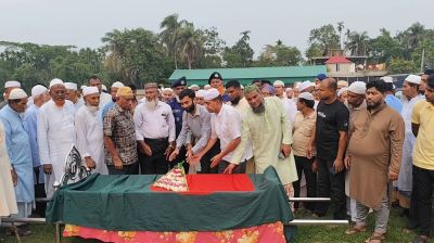 বীর মুক্তিযোদ্ধা আবদুর রহমান খানকে রাষ্ট্রীয় মর্যাদায় দাফন