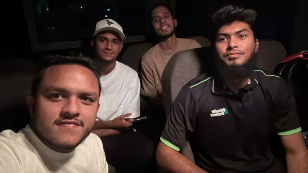 বাংলাদেশে ফিরে আসছেন রিশাদ-নাহিদ
