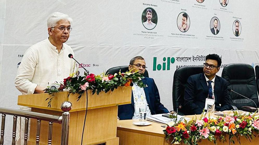 অপরিকল্পিত নগরায়ণ ও শিল্পায়নে দেশের কৃষিজমি নষ্ট হচ্ছে