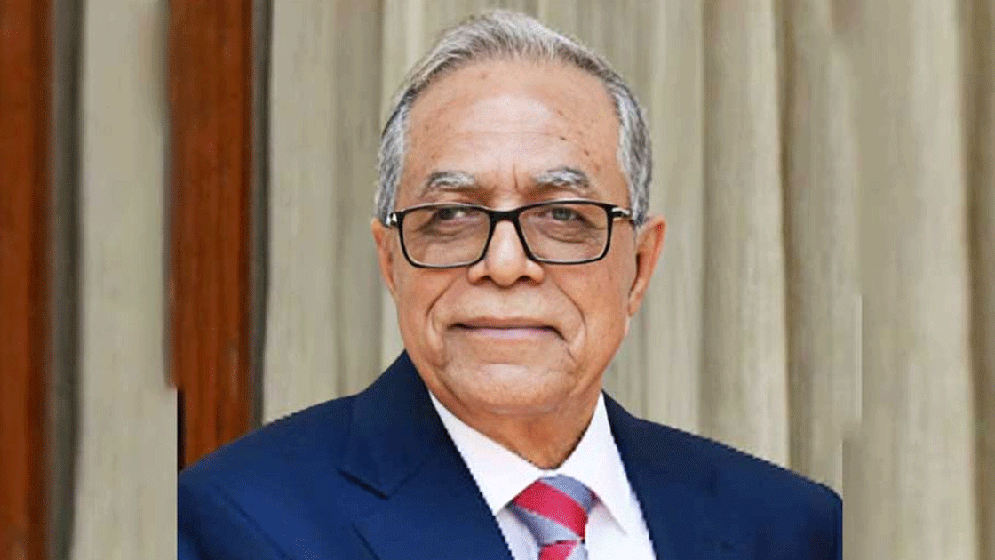 সাবেক রাষ্ট্রপতির দেশত্যাগ