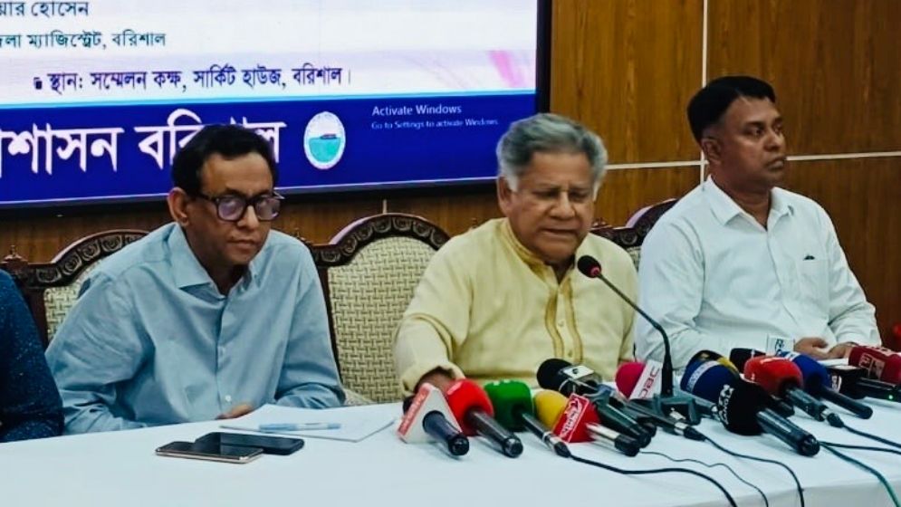 ৬ লেনসহ বরিশালের উন্নয়ন কাজ শুরুর আশ্বাস নৌ-উপদেষ্টার