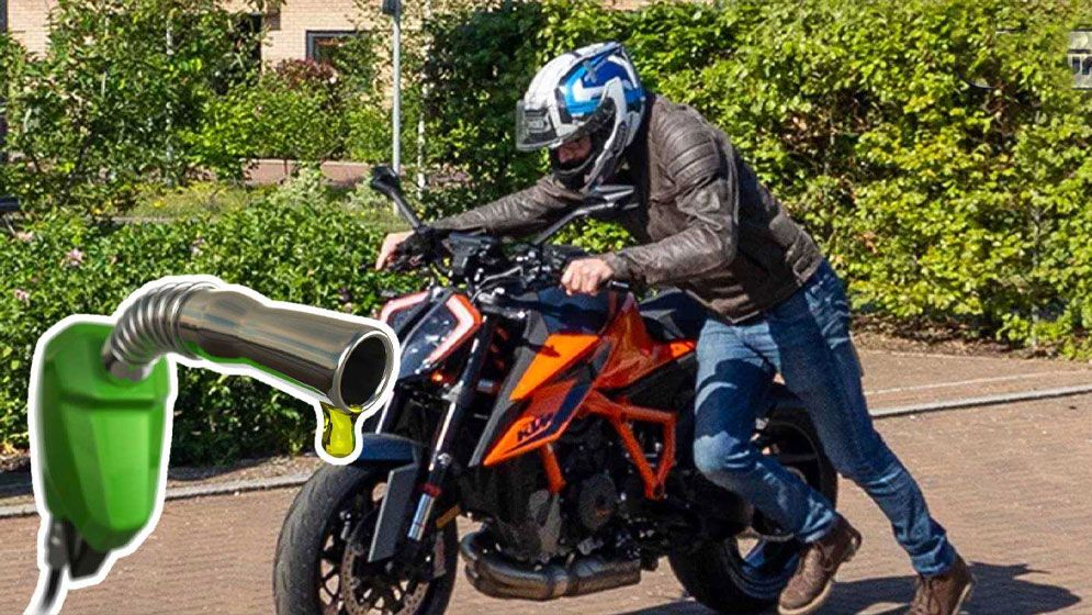 যেভাবে বুঝবেন মোটরসাইকেলের তেল শেষ হয়ে আসছে