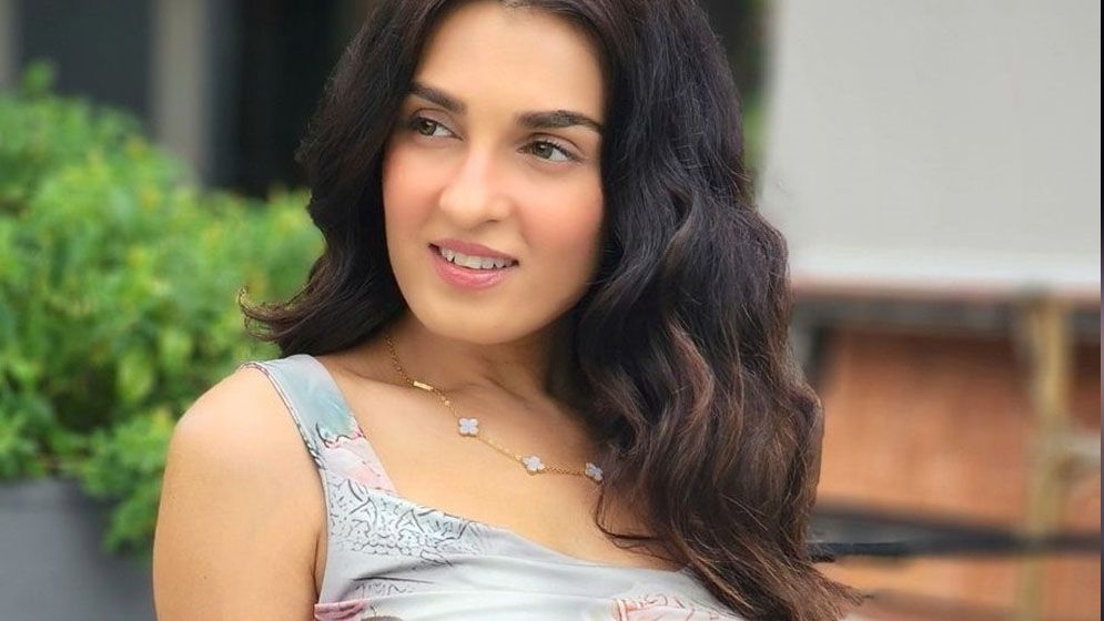 বাবাকে নিয়ে বিস্ফোরক মন্তব্য শাইনির