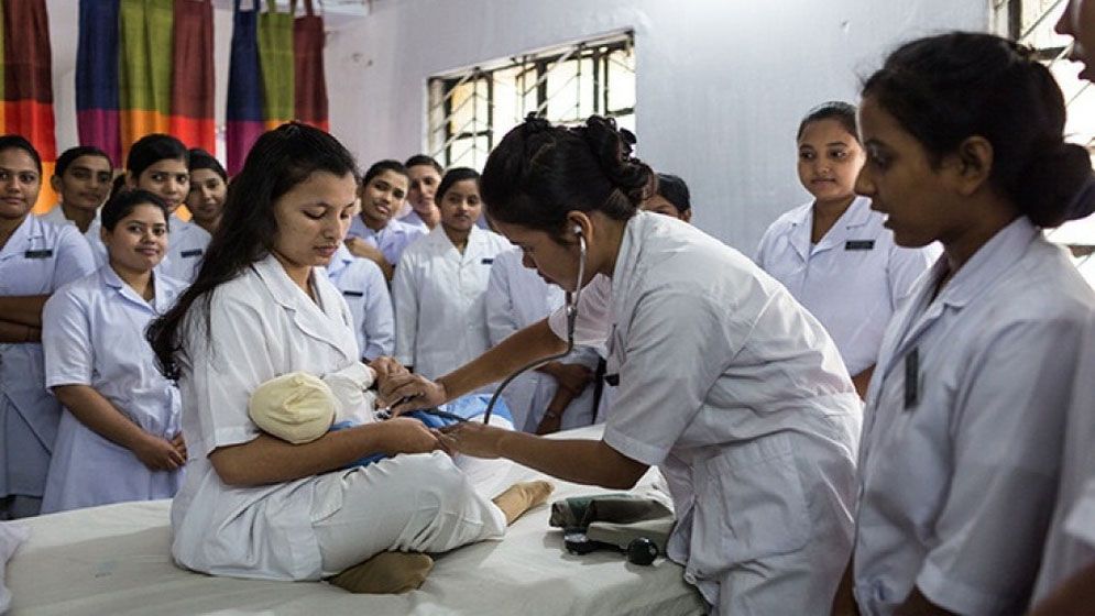 বহুবিধ সমস্যায় জর্জরিত নার্সিং পেশা