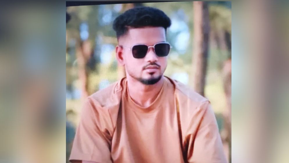 আম কুড়াতে গিয়ে বজ্রপাতে যুবকের মৃত্যু