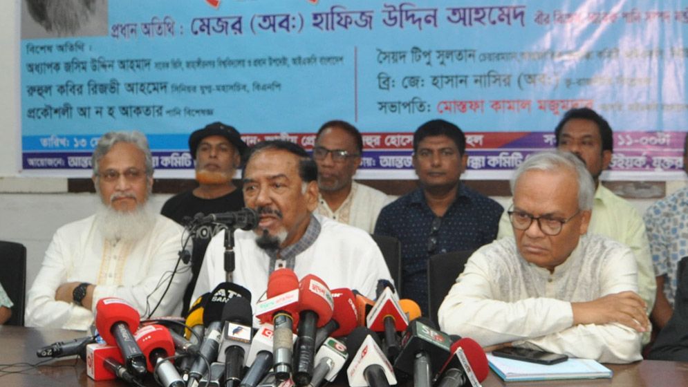 মানবিক করিডর নিয়ে যুদ্ধে জড়ানোর শঙ্কা