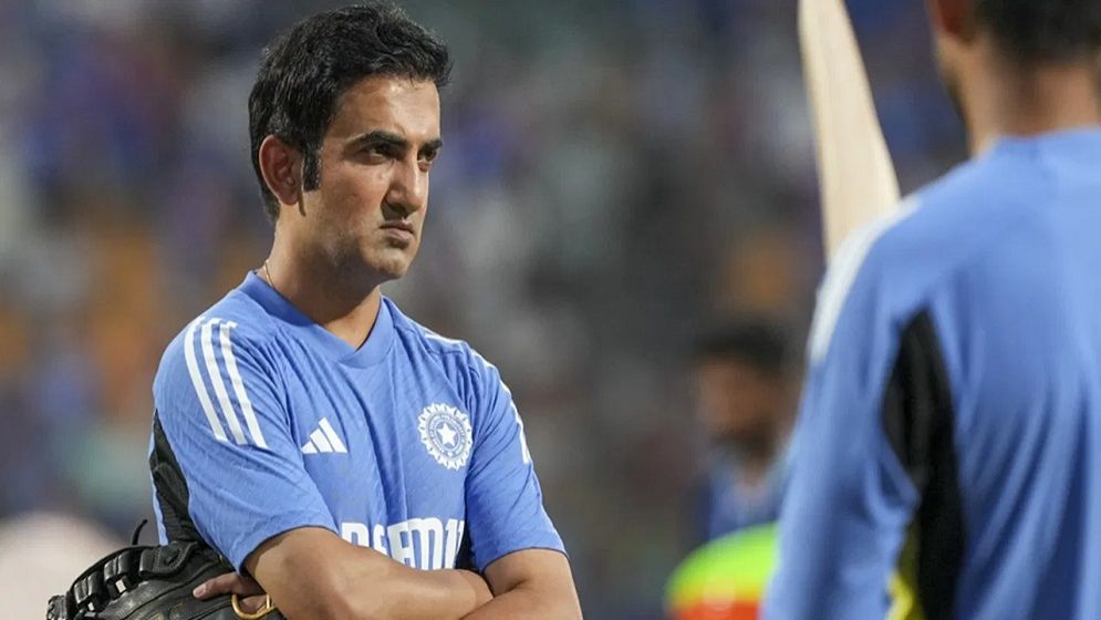 ফুটবল কোচের মতো দলে পূর্ণ নিয়ন্ত্রণ চান গম্ভীর