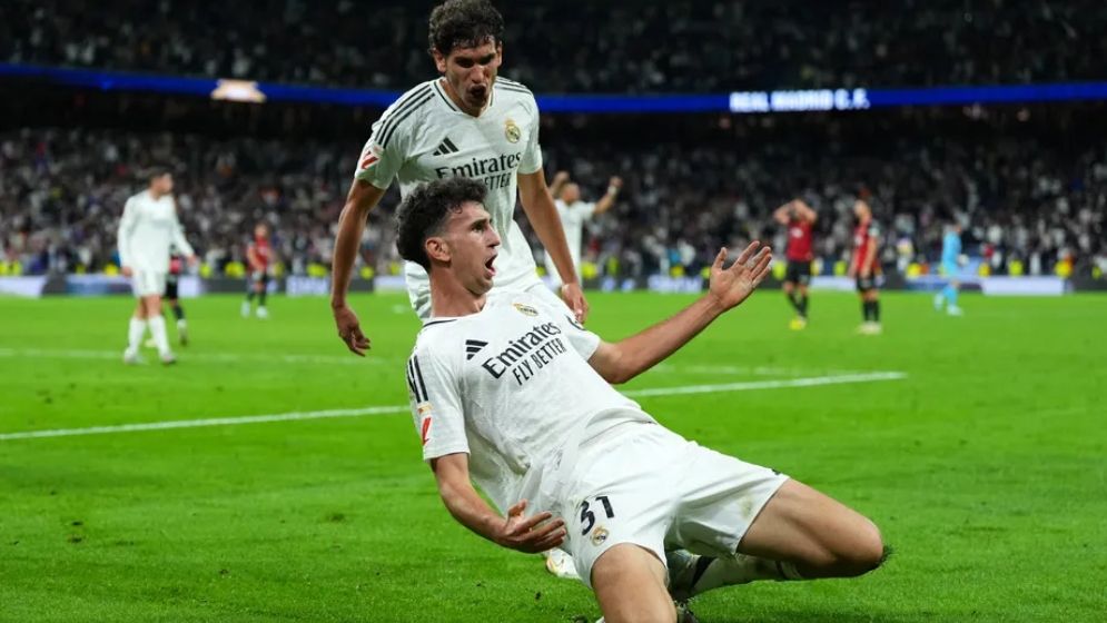 শেষ মুহূর্তের গোলে বার্সার উদযাপন ‘থামাল’ রিয়াল