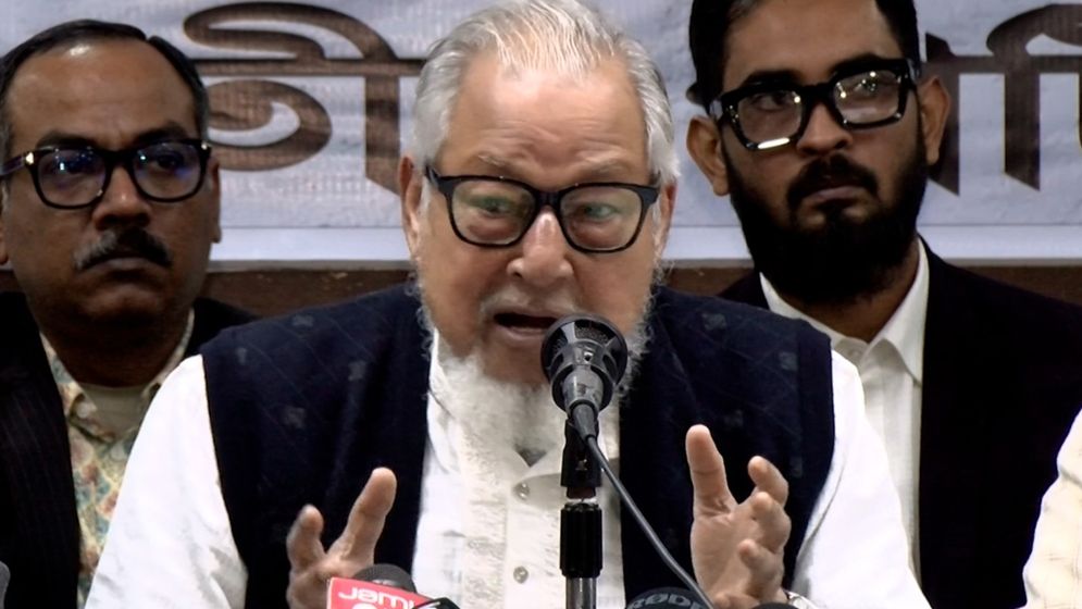 ডিসেম্বরের মধ্যে নির্বাচনে বাধা কোথায়: নজরুল ইসলাম খান