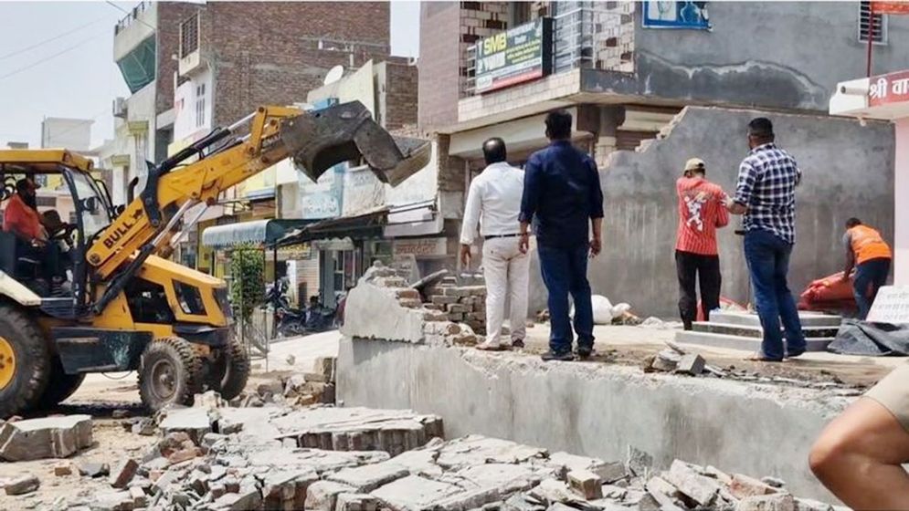 মোদির শিষ্য যোগীর রাজ্যে বিপদে মুসলমানরা