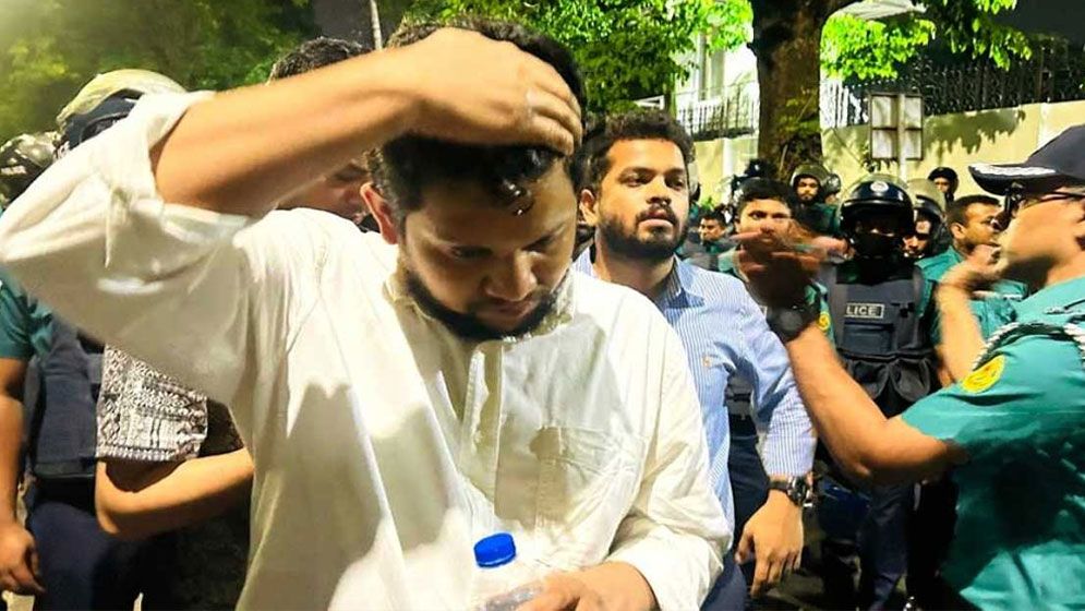 মাঠে নেমেছে ‘স্যাবোটাজ’ লীগ