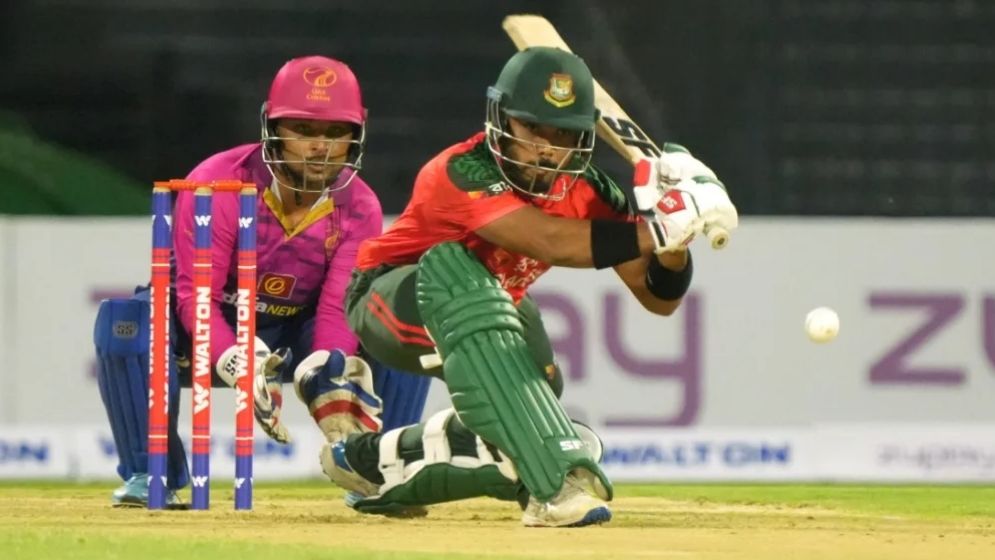 সেঞ্চুরি করে তামিমকে স্মরণ ইমনের