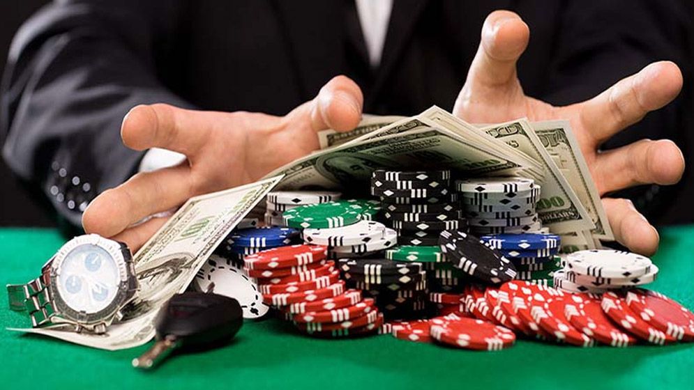 হারাম উপার্জনকারীর সঙ্গে কুরবানি দেওয়া যাবে?