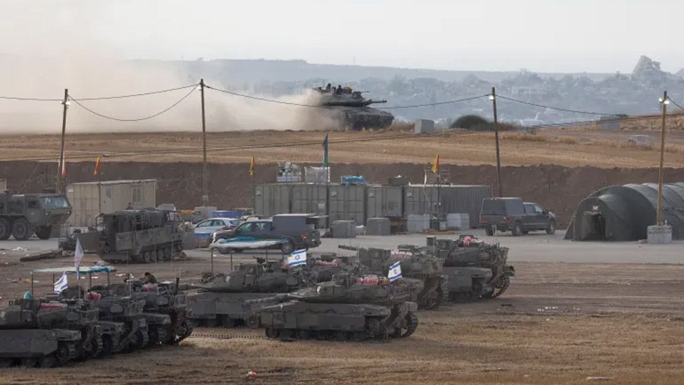 একইদিনে গাজার দুই বড় হাসপাতালে হামলা