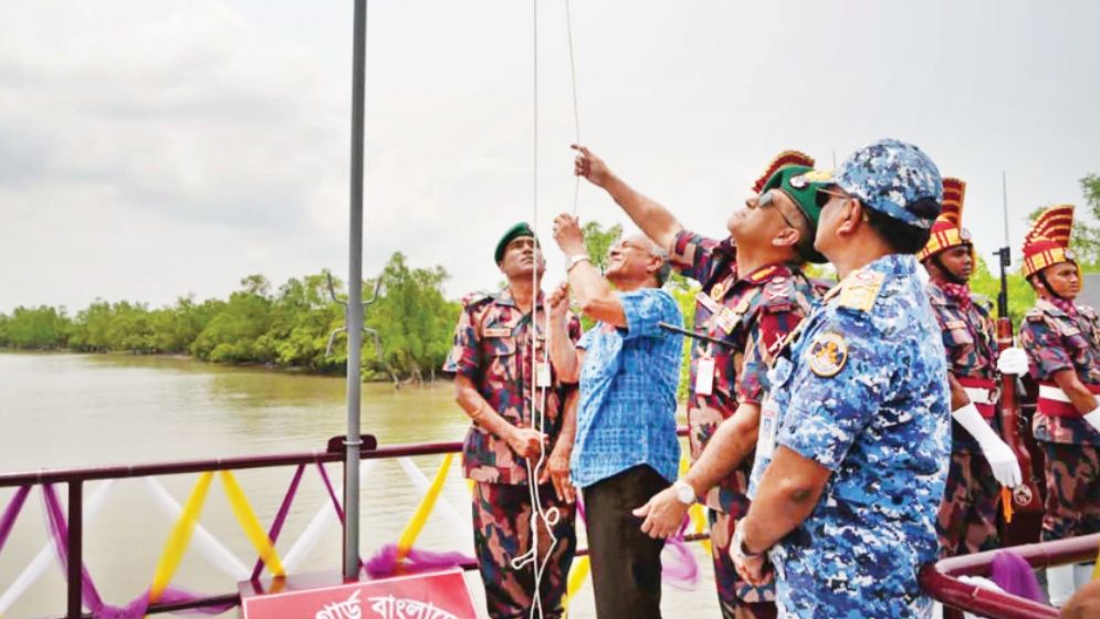 অবৈধ ভারতীয়দের নিয়ম মেনে ফেরত পাঠানো হবে: স্বরাষ্ট্র উপদেষ্টা