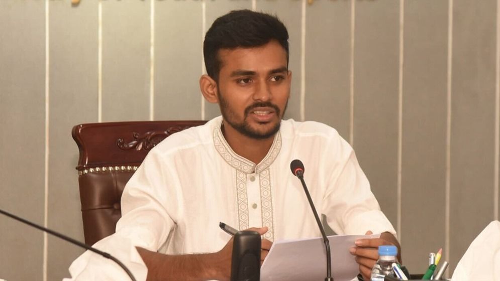 ইশরাকের শপথ নিয়ে যা বললেন আসিফ মাহমুদ