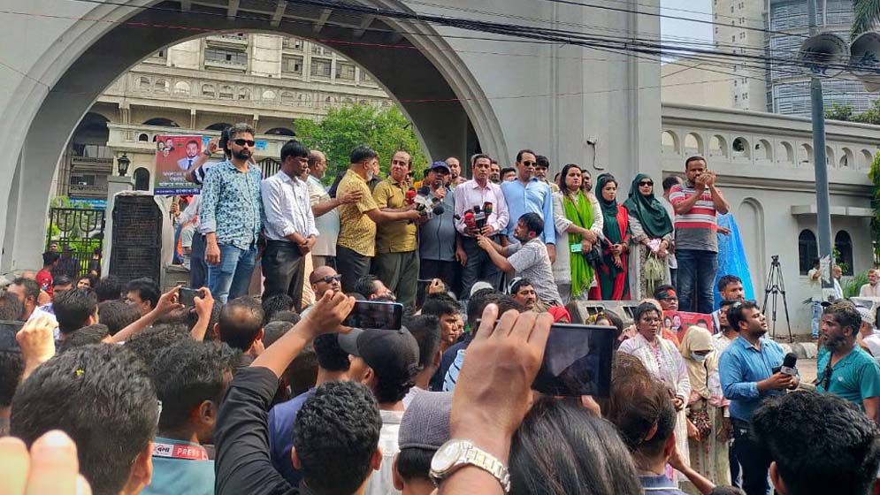 মঙ্গলবারও নগর ভবনে অবস্থান নেবে ইশরাক সমর্থকরা