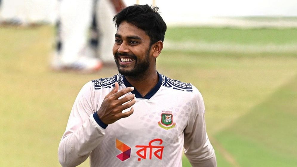 পিএসএল খেলার ছাড়পত্র পেলেন মিরাজ