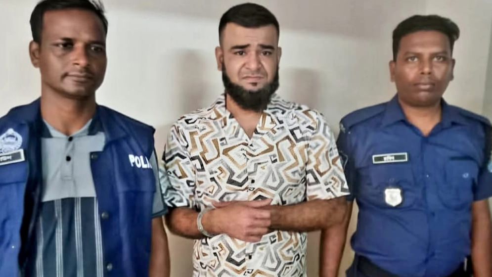 মদ্যপ অবস্থায় স্ত্রীকে হত্যা, থানায় আত্মসমর্পণ