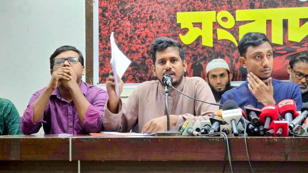 হাসিনার দোসর ৪৪ সচিব, ১২ ম্যাজিস্ট্রেটের নাম প্রকাশ