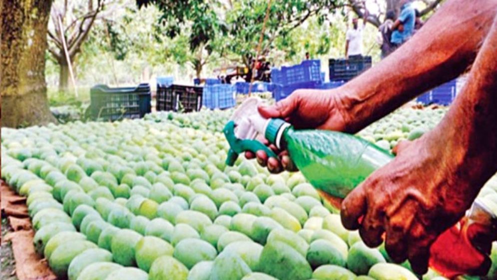 সব আম কি বিষে ভরা