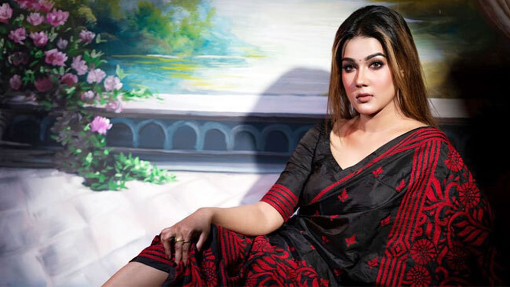 থমকে গেছে মাহিয়া মাহির ক্যারিয়ার!