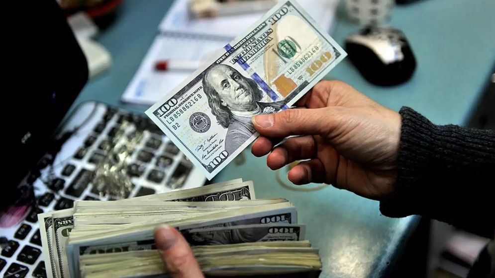 ডলার আর ‘নিরাপদ মুদ্রা’ নয়, বিনিয়োগকারীদের আস্থা সংকটে