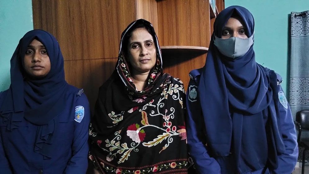 ঢাকায় আ.লীগের ঝটিকা মিছিল থেকে দীঘিনালার ইউপি চেয়ারম্যান গ্রেফতার